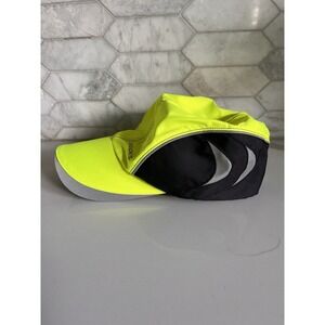 Brooks Nightlife Reflective Running Hat Green Nylon Safety Flashing Light Hi-Viz